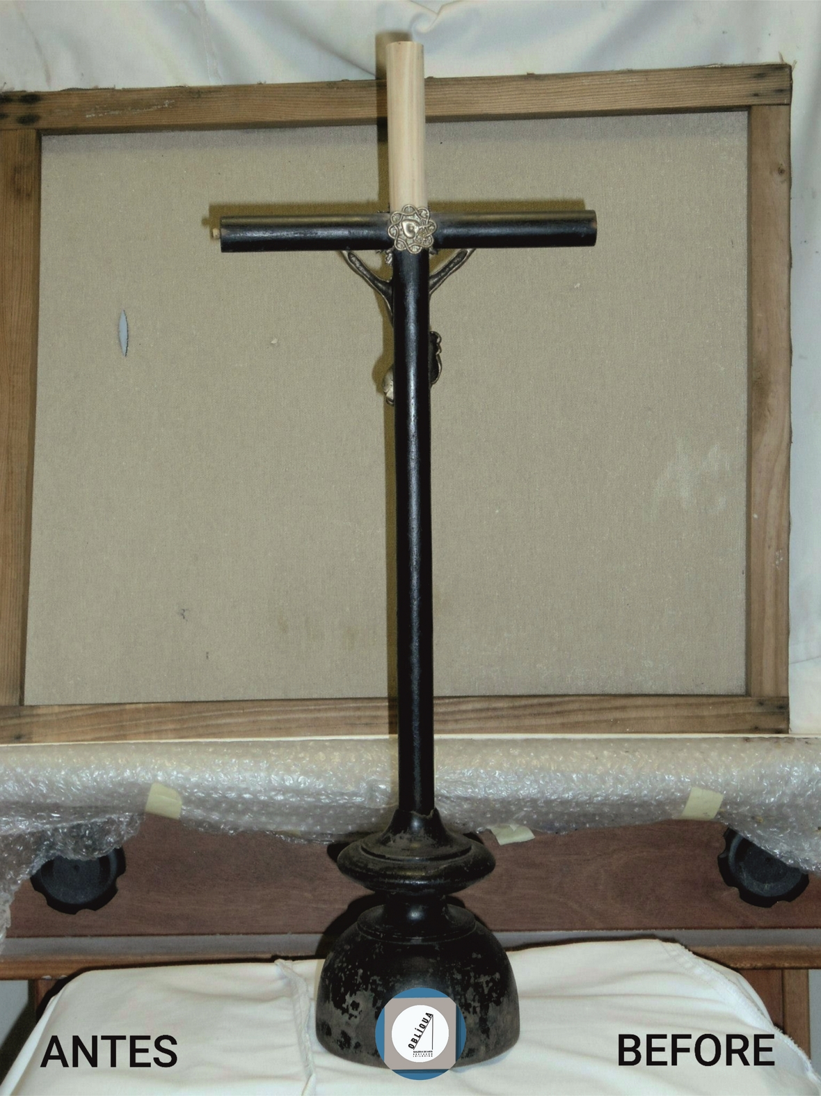 crucifixo com Cristo em metal1.3B.jpg